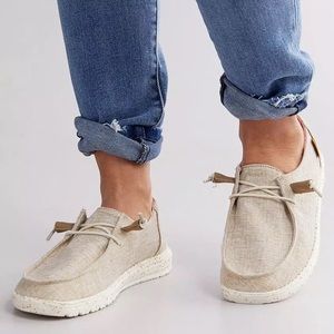 Hey Dudes Wendy Chambray White Nut